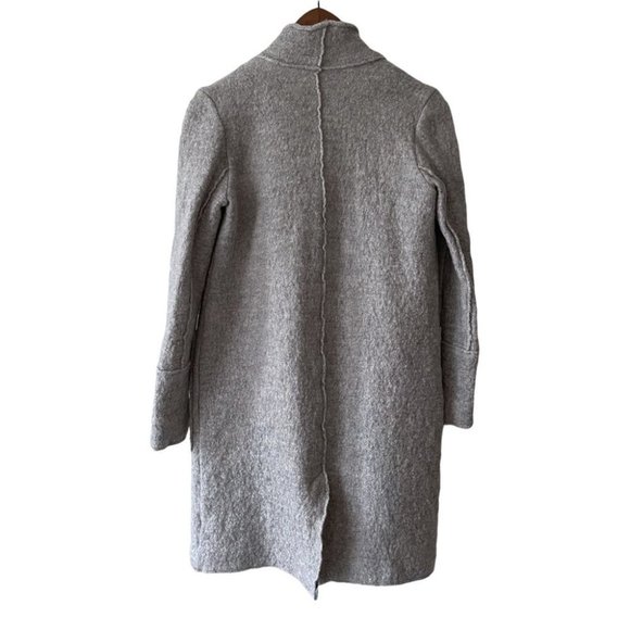 ❌SOLD❌ Zara Boucle Grey Knee Length Jacket Size Small - Picture 2 of 7